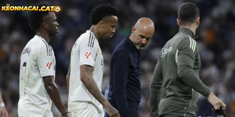 Eder Militao tiếp tục dính chấn thương