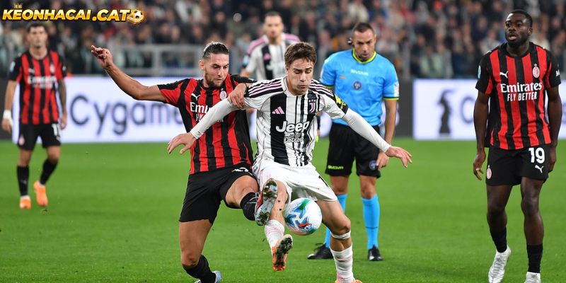 Soi kèo AC Milan vs Juventus chi tiết