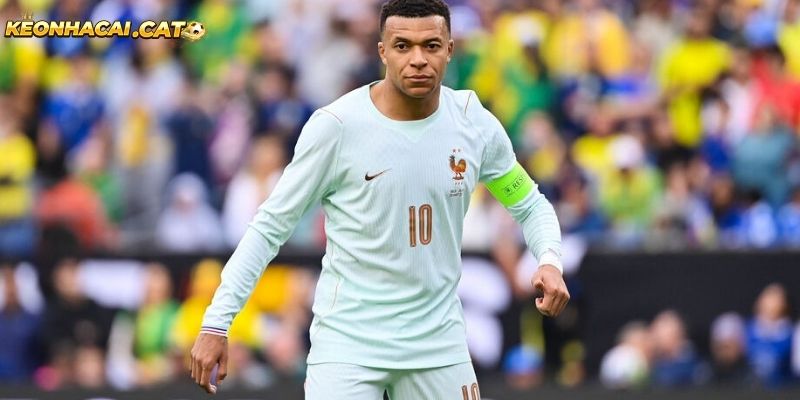 Kylian Mbappe vẫn là đầu tàu của Pháp